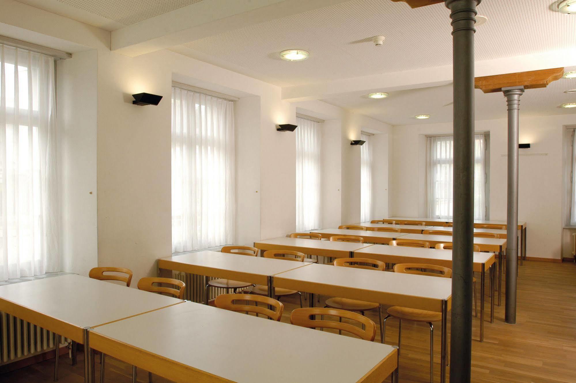 Richterswil Youth Hostel Екстериор снимка