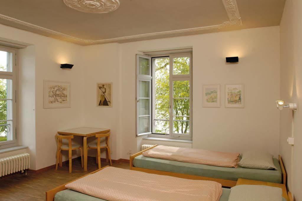 Richterswil Youth Hostel Екстериор снимка